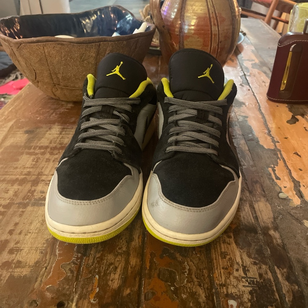 Jordan 1 low